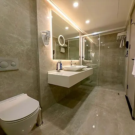 Hotel Dedeman Adana